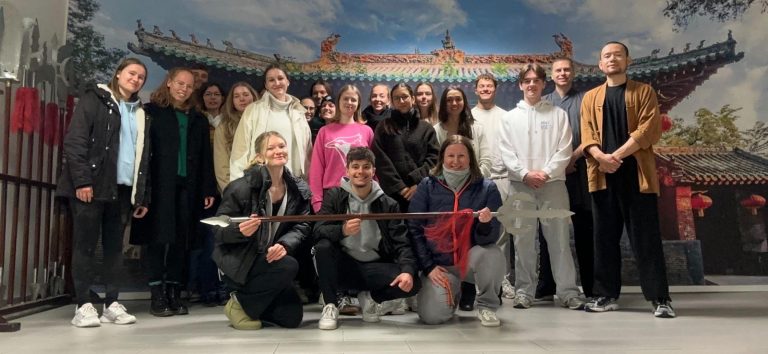 Bewegung trifft Therapie: Besuch der Physiotherapie-Schule der Uni-Klink Frankfurt